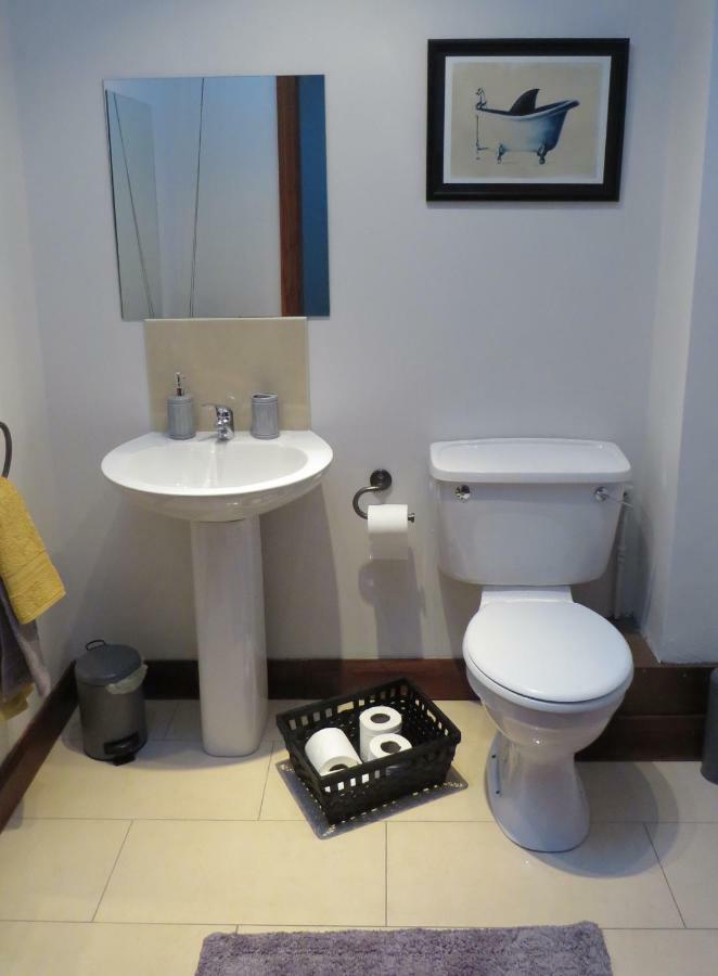 Wildwood Apartment ดันดอล์ก ภายนอก รูปภาพ